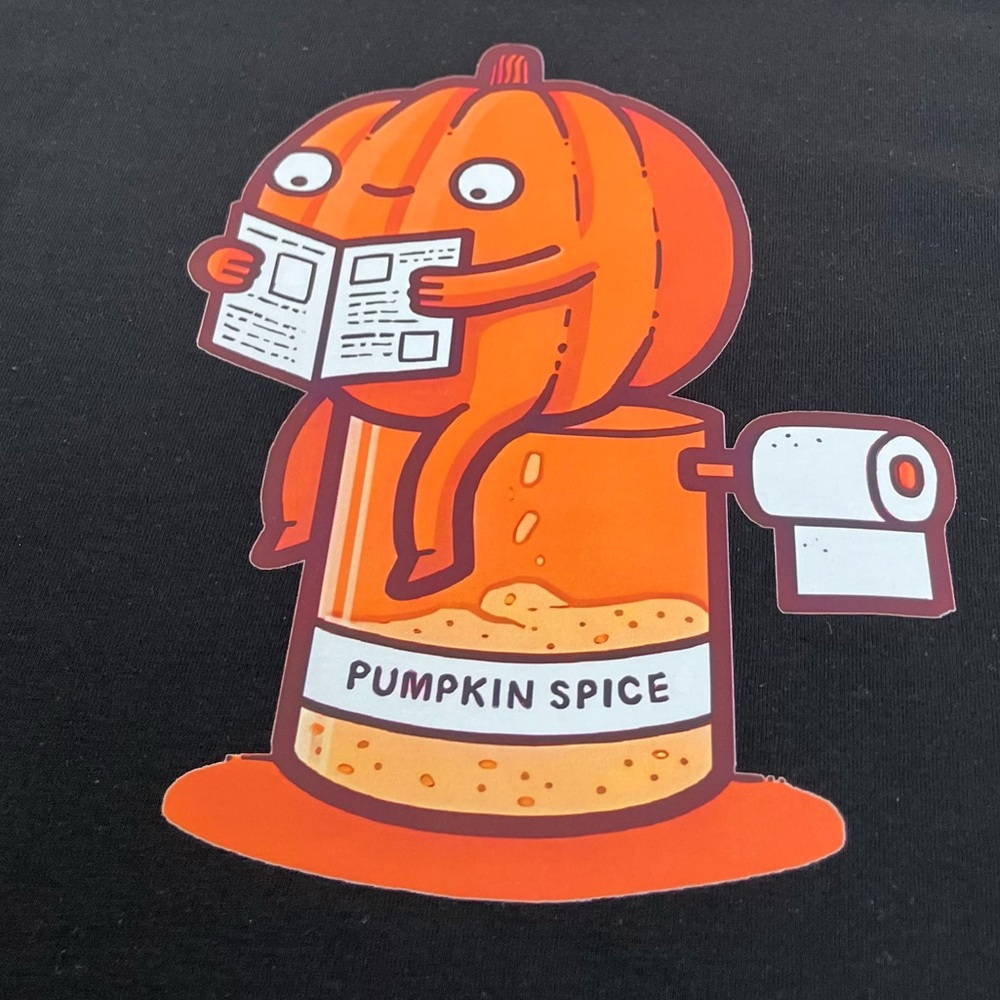 Making Pumpkin Spice, Classic Pumpkin Autumn Fall Newspaper Men’s Black Tee